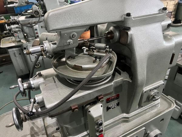 Horizontal Precision Gear Hobbing Machine photo 2