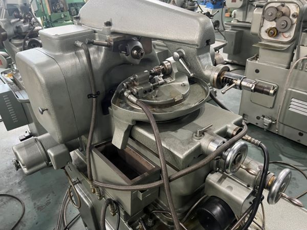 Horizontal Precision Gear Hobbing Machine photo 7
