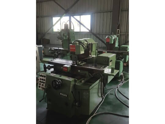 Bed Type Universal Milling Machine