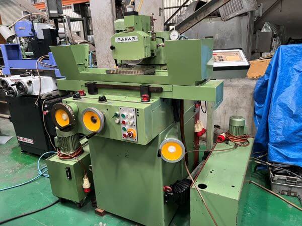 Vertical and Horizontal Surface Grinder Machine