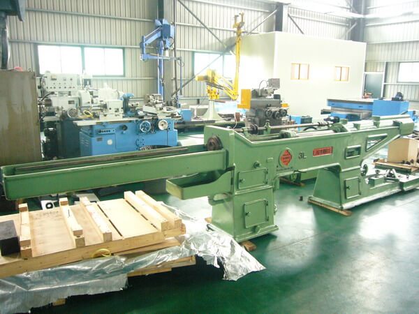 Horizontal Broaching Machine