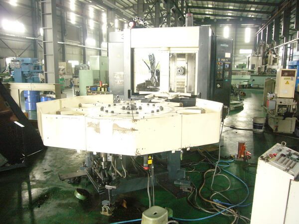 Horizontal Machine Centre photo 3