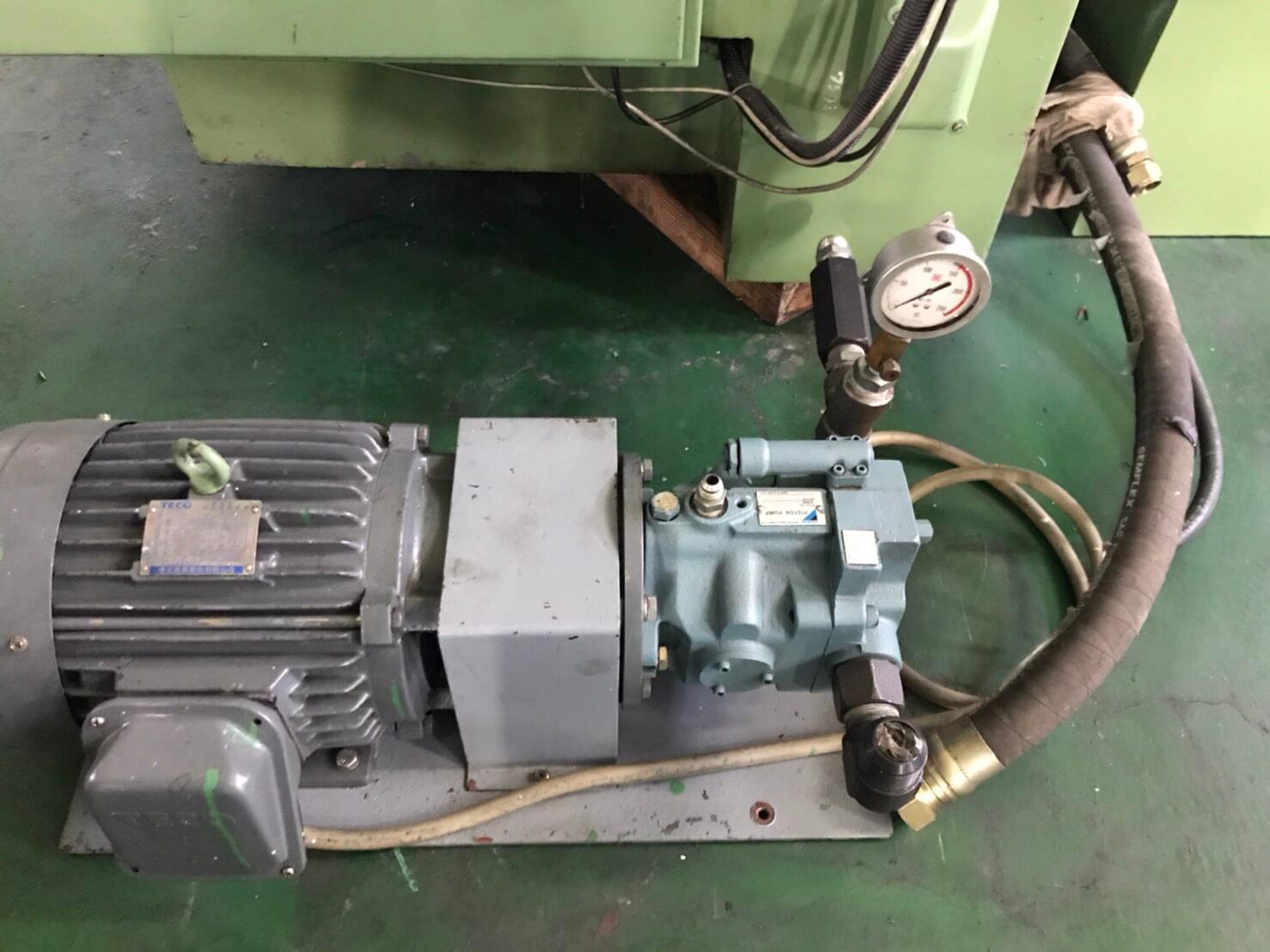 Hob Sharpener Machine photo 8