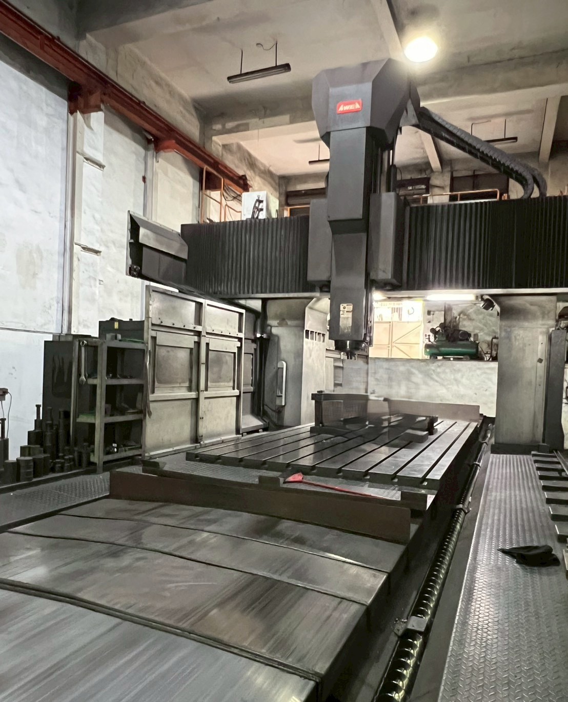 AWEA CNC 5 Face Double Column Machining Centre photo 2