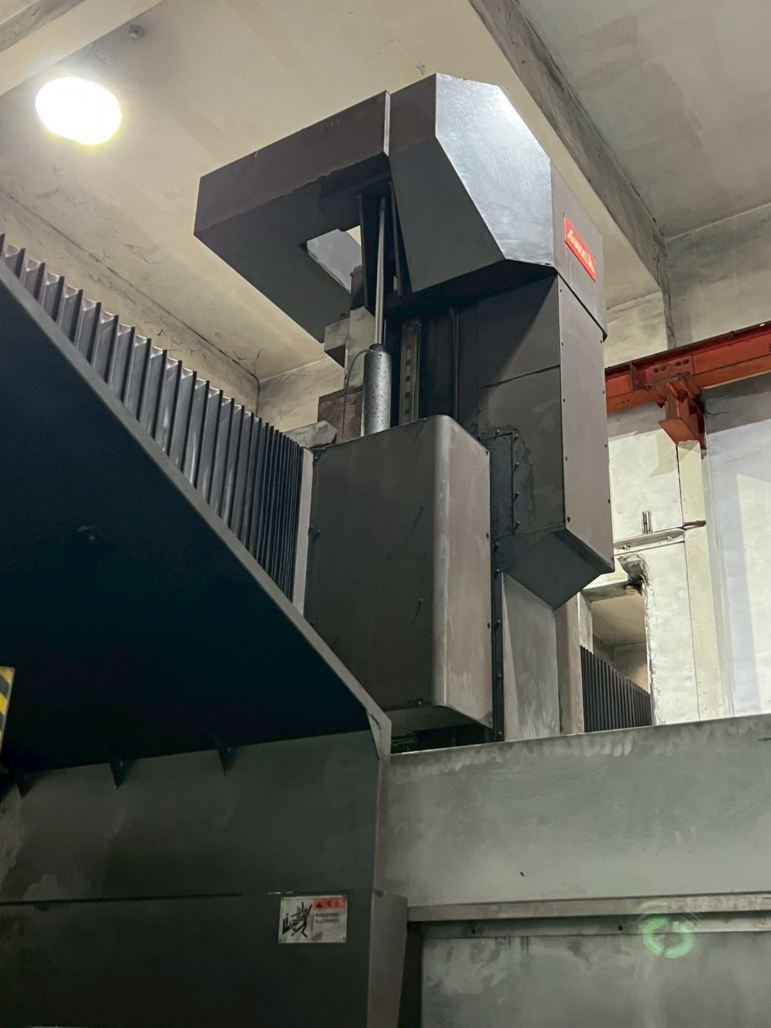 AWEA CNC 5 Face Double Column Machining Centre photo 4
