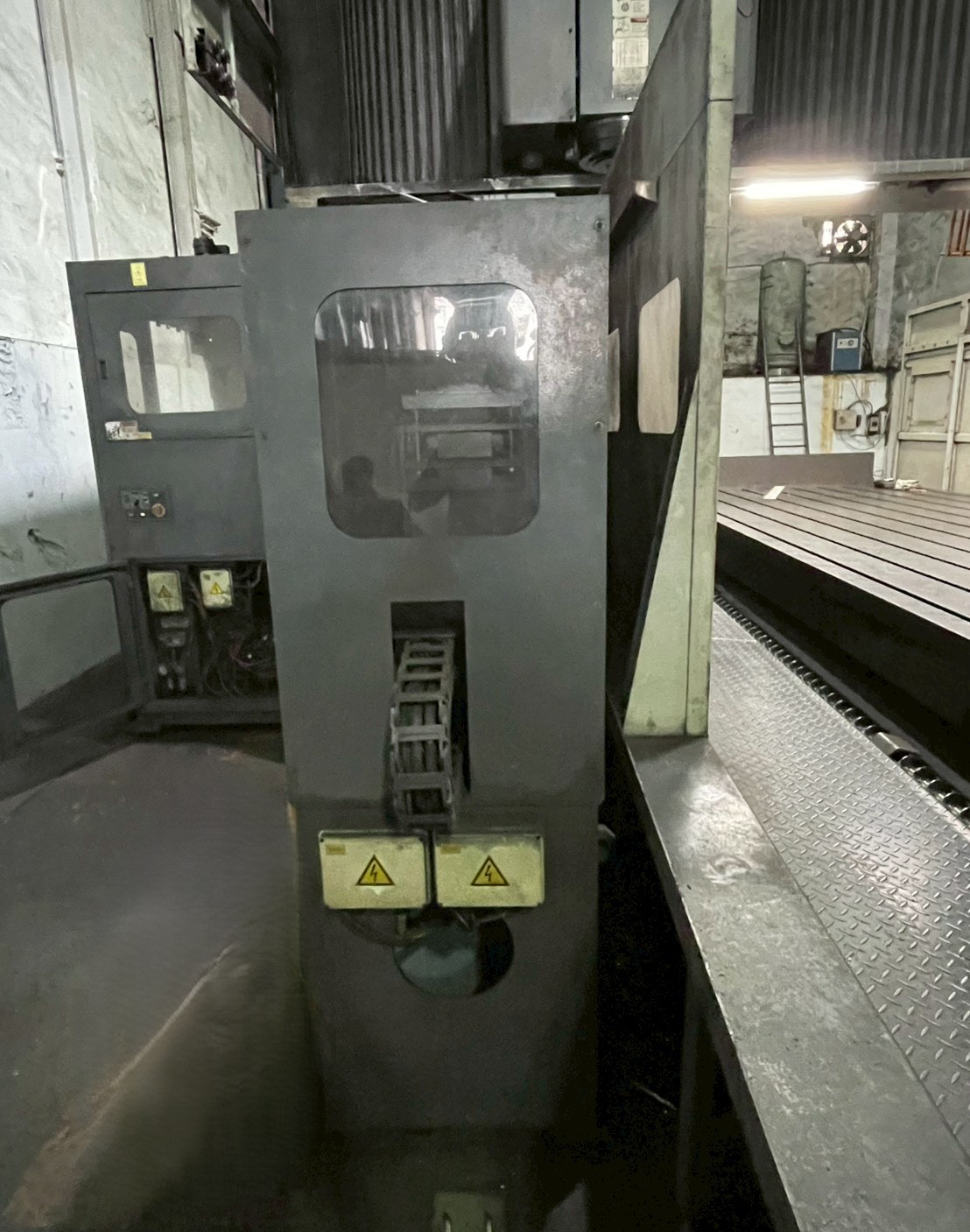 AWEA CNC 5 Face Double Column Machining Centre photo 8