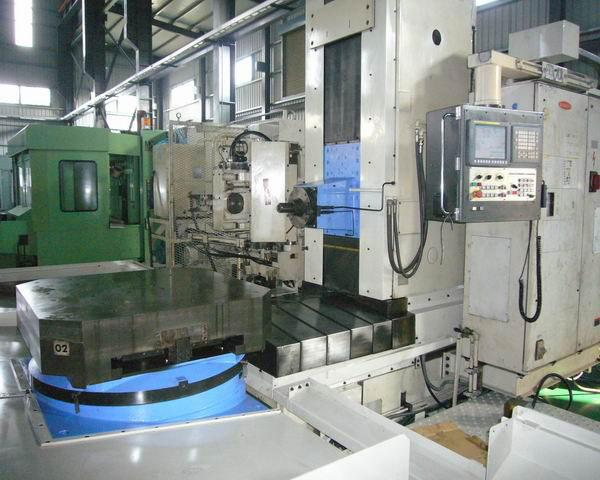 Horizontal Machine Centre photo 5
