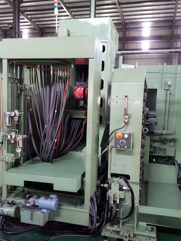 Horizontal Machine Centre photo 4
