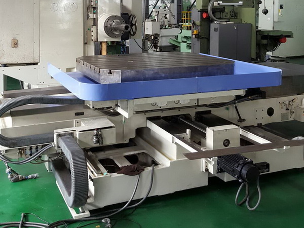 CNC Table Type Horizontal Boring and Milling Machine photo 2