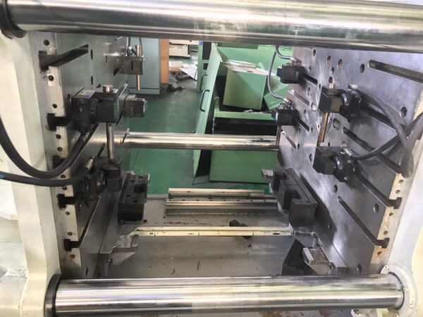Hydraulic Horizontal Die Spotting Machine (for Plastic Molds) photo 3
