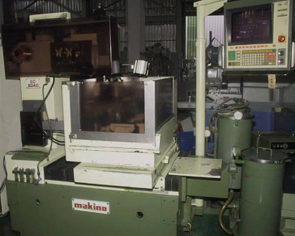Wire Electrical Discharge Machine (Wire-Cut) photo 2