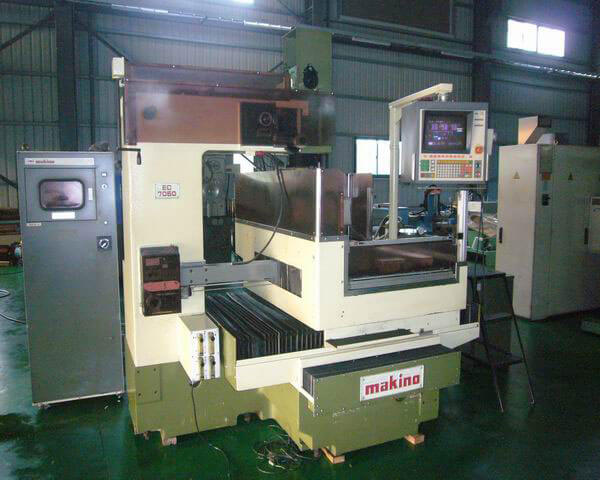 Wire Electrical Discharge Machine (Wire-Cut) photo 5