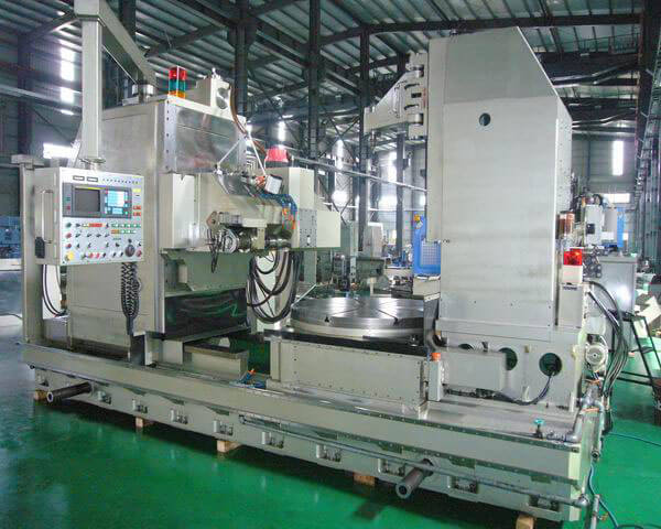 CNC Gear Hobbing Machine photo 6