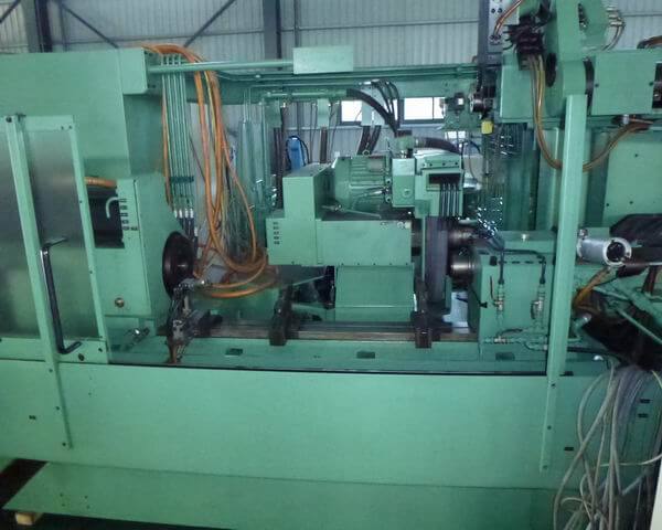 CNC Cylindrical Grinding Machine photo 2