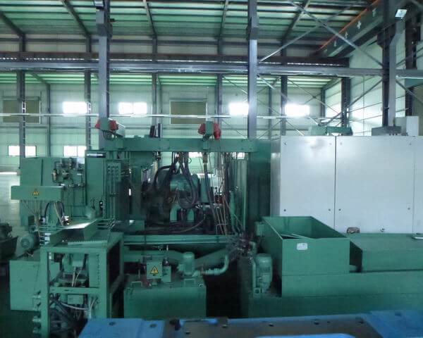CNC Cylindrical Grinding Machine photo 5
