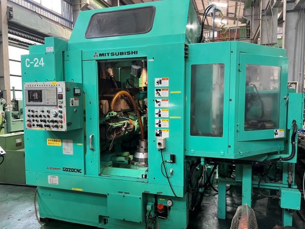 5 Axis CNC Gear Hobbing Machine photo 2