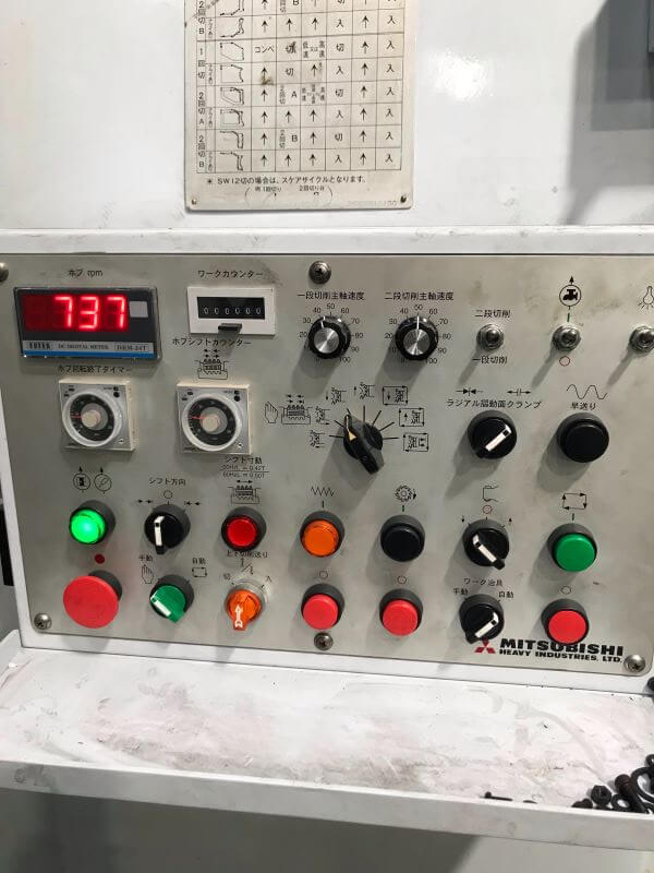 Mitsubishi GH-300 Gear Hobbing Machine photo 6