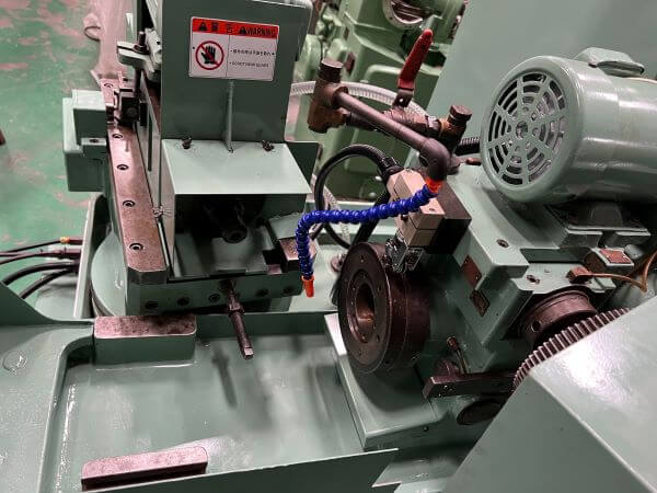 Gear Tooth Chamfering Machine photo 4