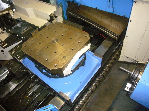 Horizontal Machine Centre photo 6