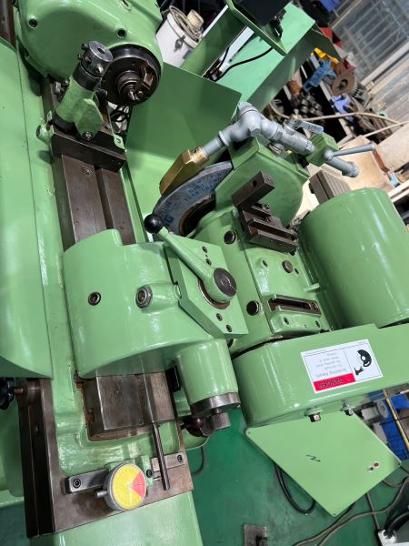 Cylindrical Grinder photo 5