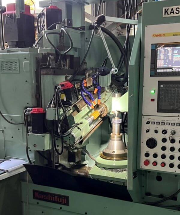 5 Axis CNC Hobbing Machine photo 7