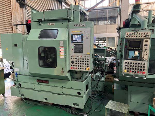 5 Axis CNC Hobbing Machine photo 8