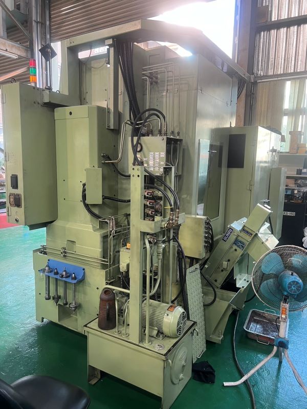 5 Axis CNC Hobbing Machine photo 7
