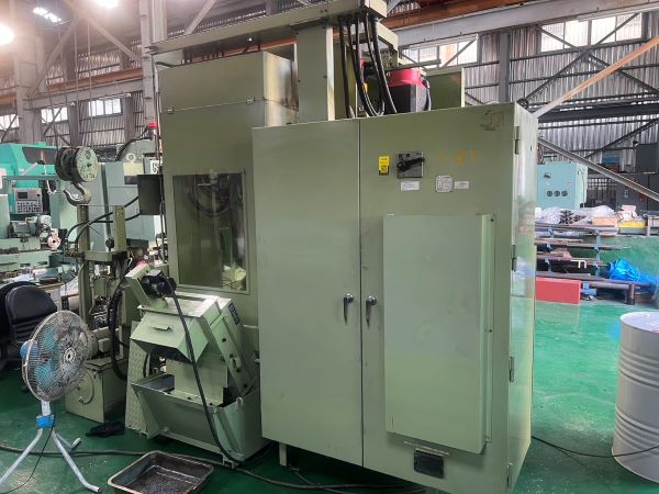 5 Axis CNC Hobbing Machine photo 8