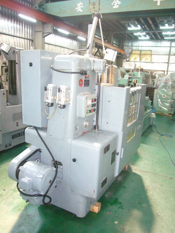 Kashifuji KR-600 Gear Hobbing Machine photo 9
