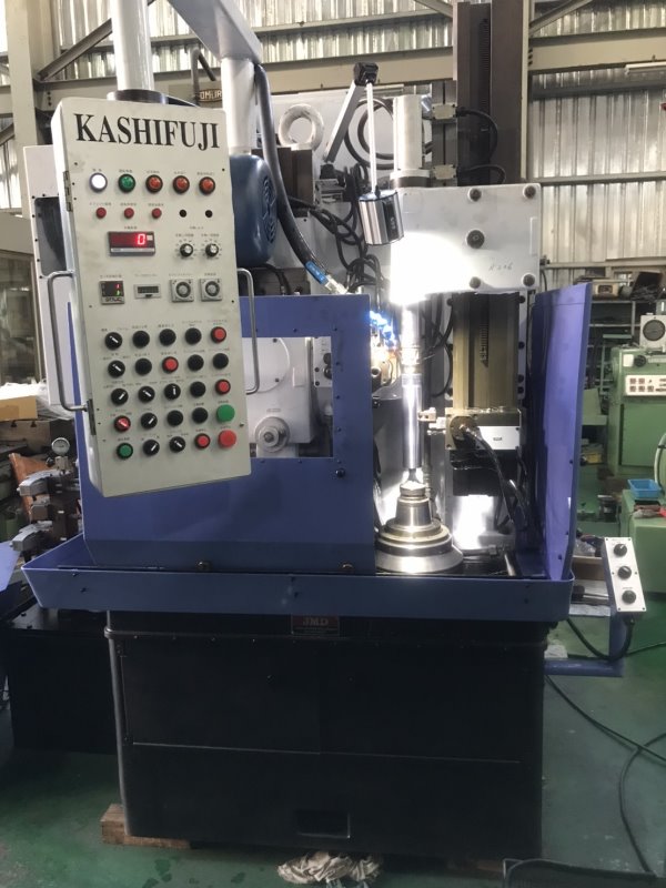 Kashifuji KS-150 Gear Hobber with Extended Tailstock photo 2