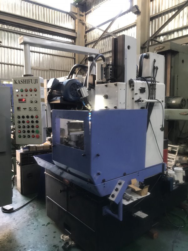 Kashifuji KS-150 Gear Hobber with Extended Tailstock photo 5