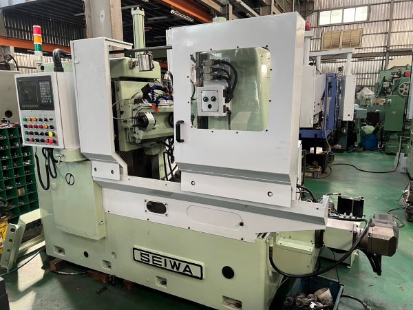 NC Gear Hobbing Machine photo 2