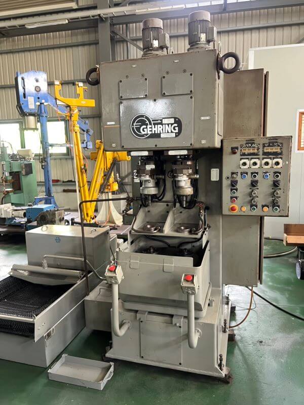 Vertical High Speed Auto Honing Machine photo 2