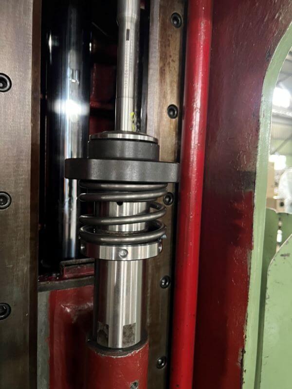 Hydraulic Vertical Broaching Machine photo 5