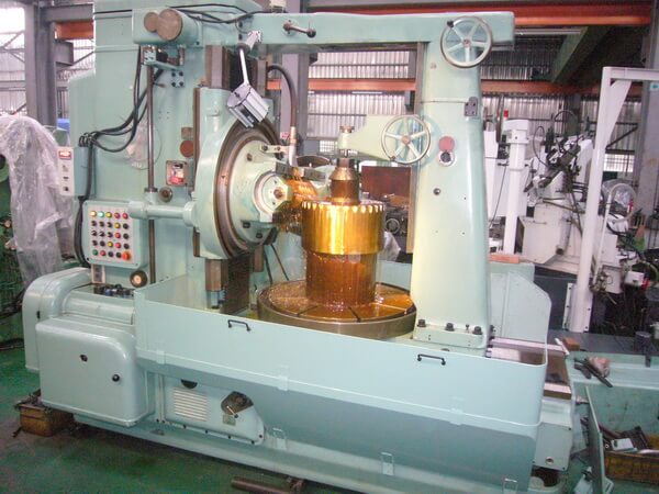 Pfauter RS-3V Gear Hobbing Machine