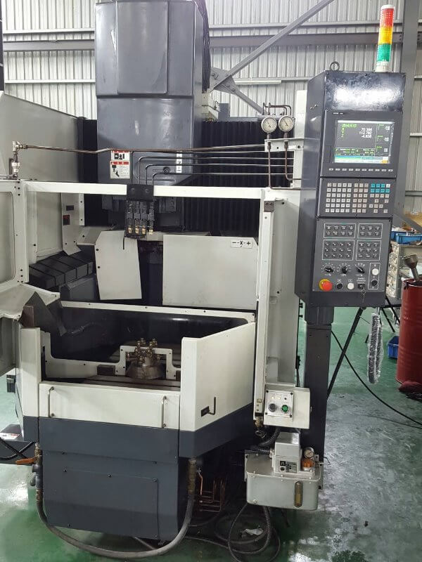 Vertical Machine Centre photo 3