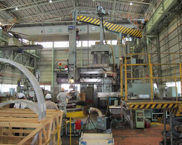 Vertical Turning Lathe (Single Column Mills) photo 3