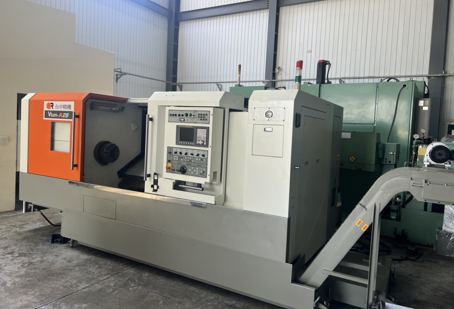 Victor Taichung V-A26 CNC Lathe photo 5