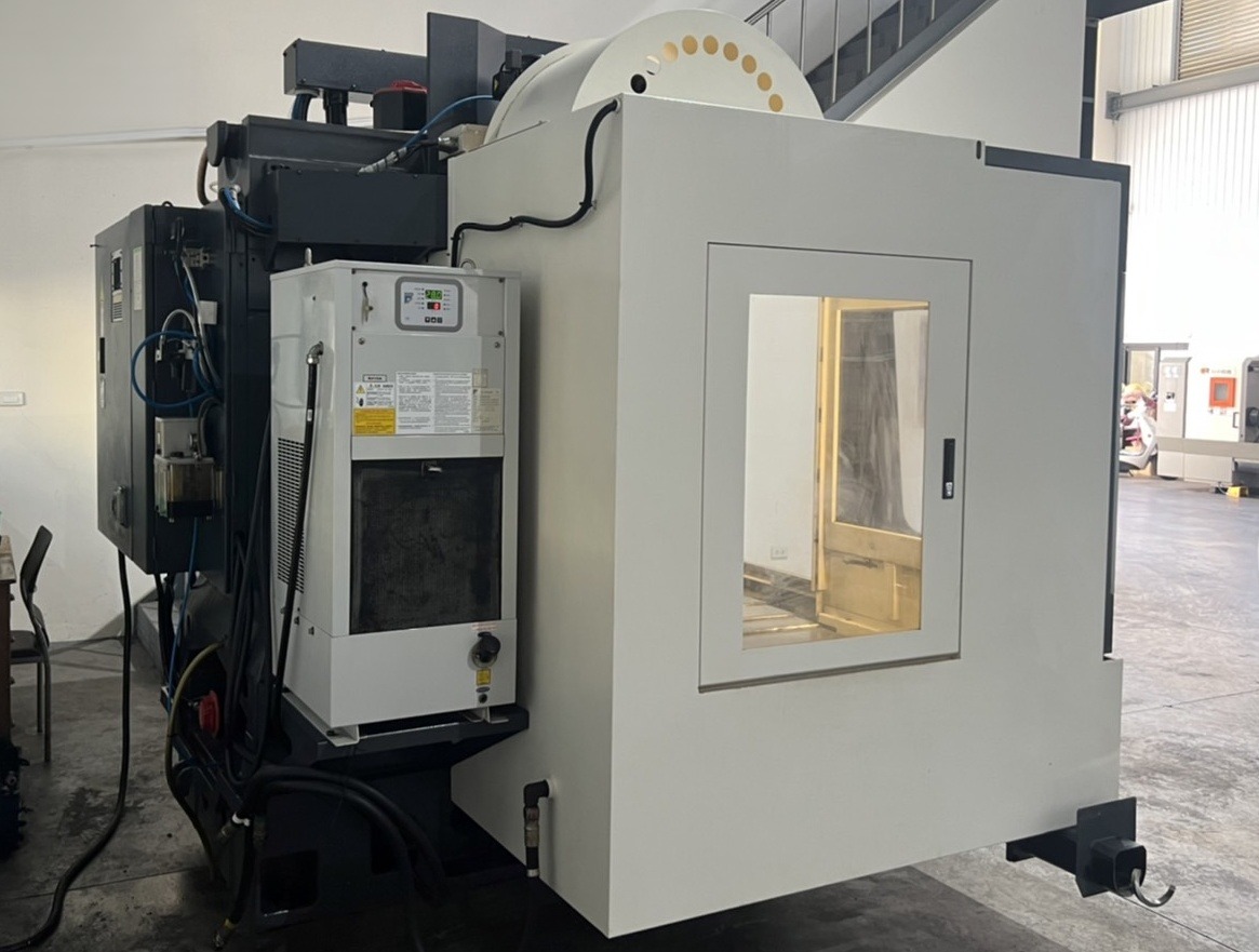 Hartford LG-1000 Vertical Machining Centre photo 8