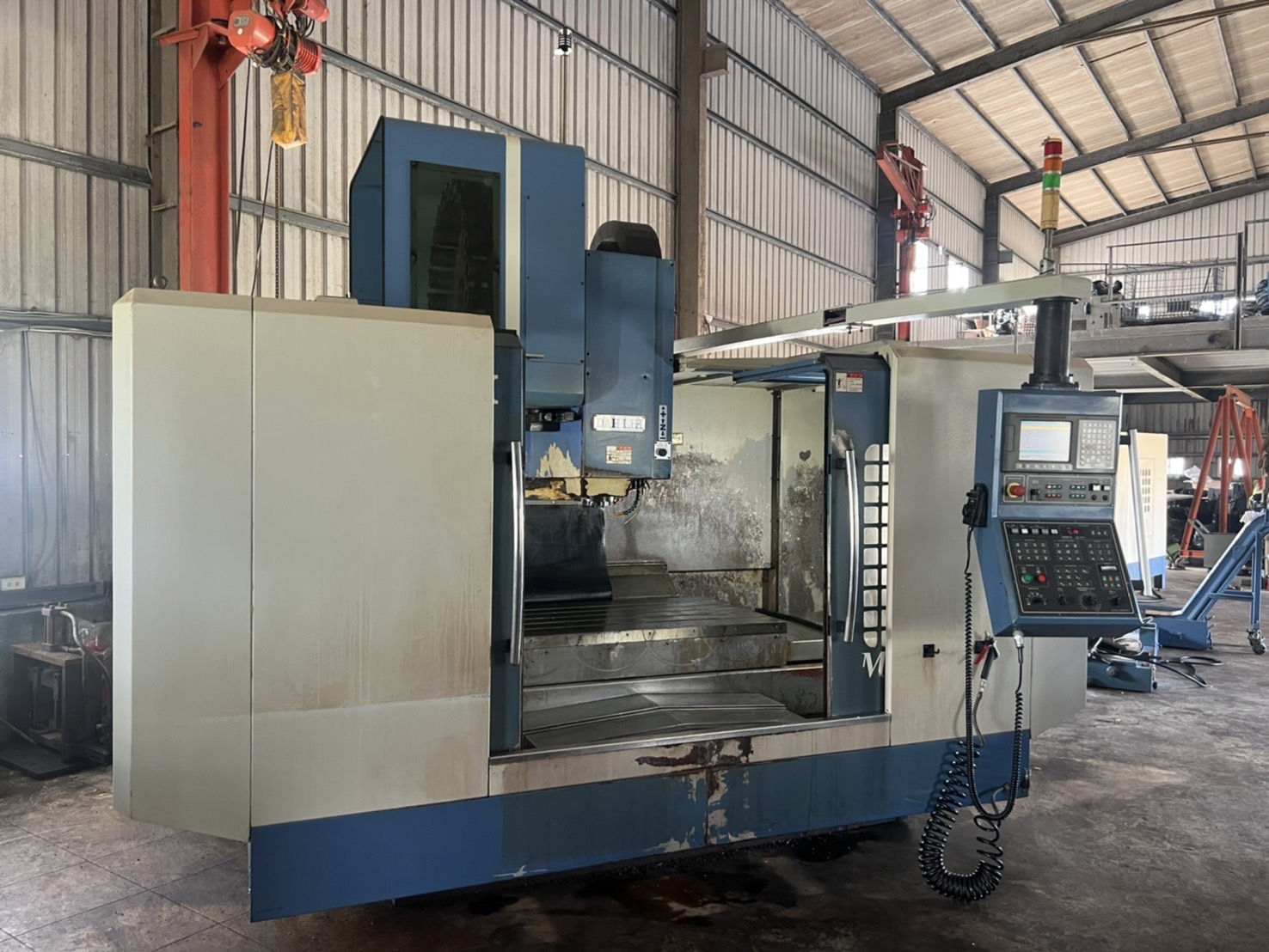 Dah Lih Vertical Machining Centre photo 3