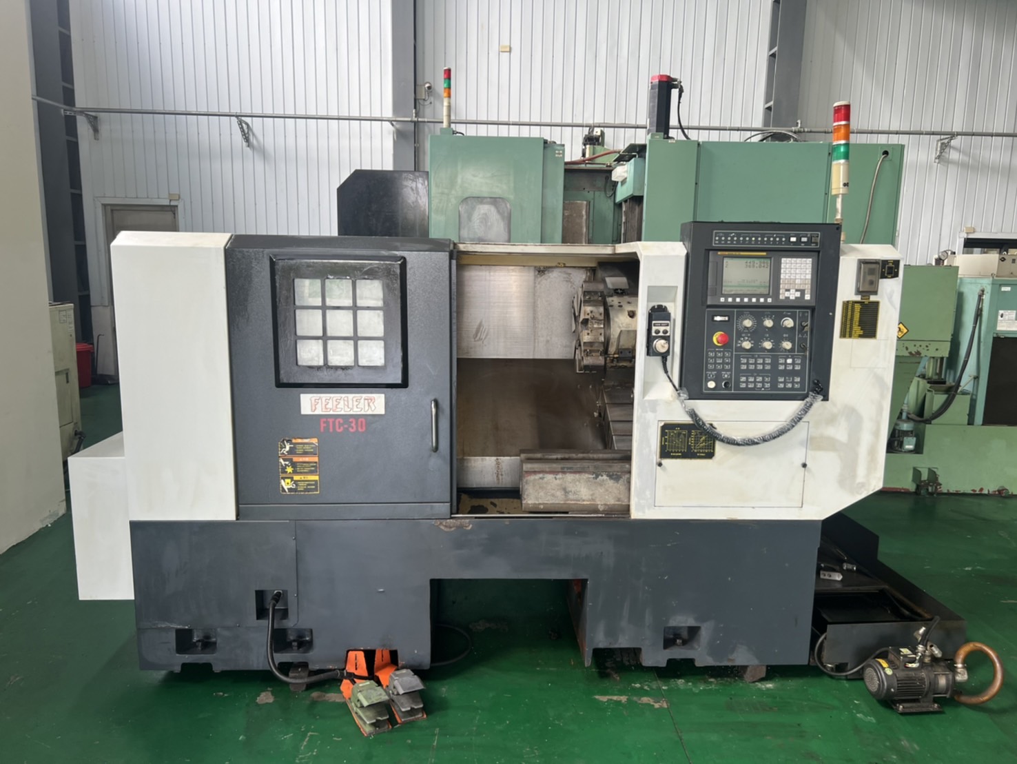 Feeler FTC-30 CNC Lathe