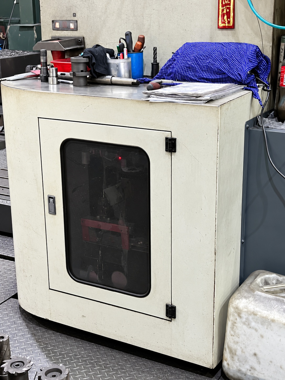 VTEC CNC 5 Face Double Column Machining Centre photo 6