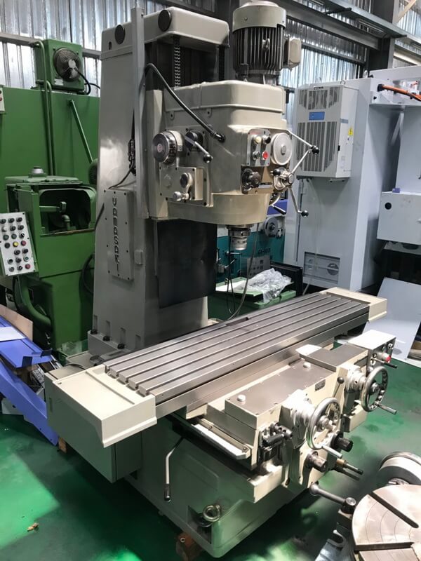 Vertical Type (Combination Type) Milling Machine photo 2