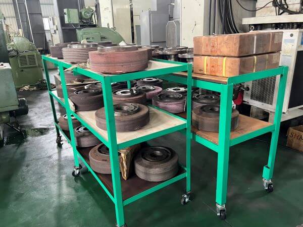 Hypoid Gear Grinder Machine photo 13